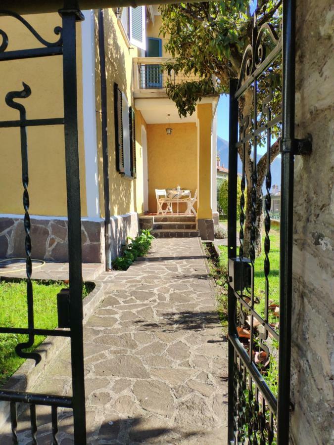 Casa Gialla Gera Lario Bagian luar foto