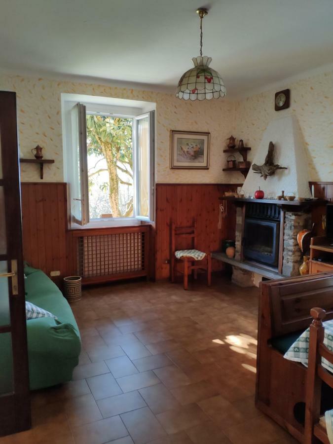 Casa Gialla Gera Lario Bagian luar foto